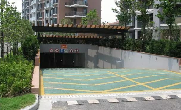 長(zhǎng)沙市逸彩環(huán)保科技有限公司,長(zhǎng)沙地坪材料,逸彩環(huán)?？萍?地坪材料,環(huán)氧樹(shù)脂地坪,金剛砂耐磨地坪